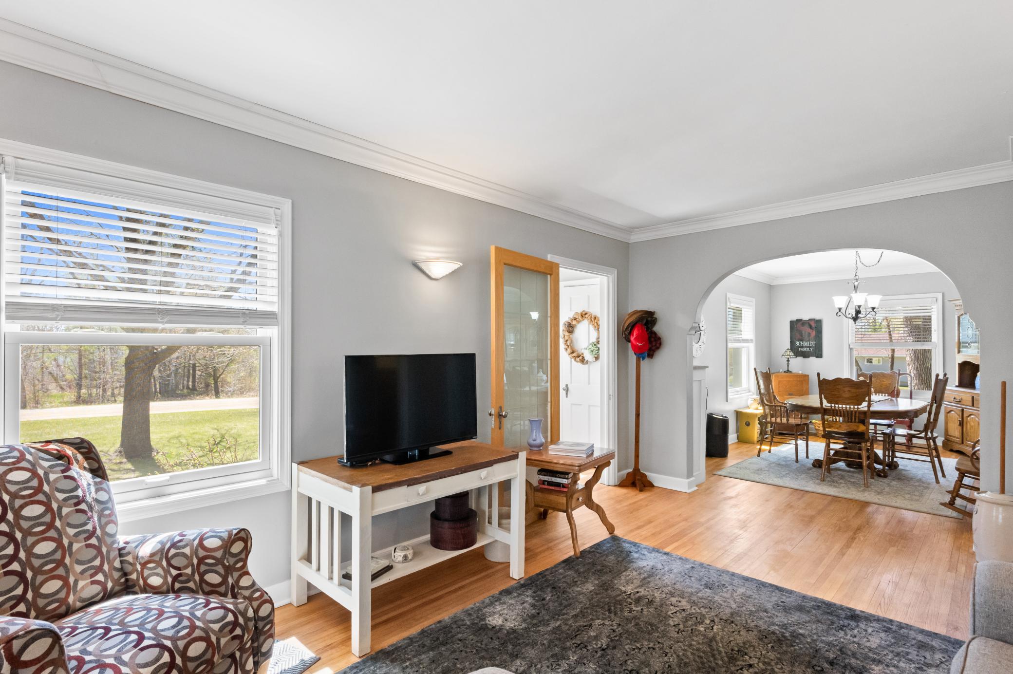 5 Living Room to Dining.jpg