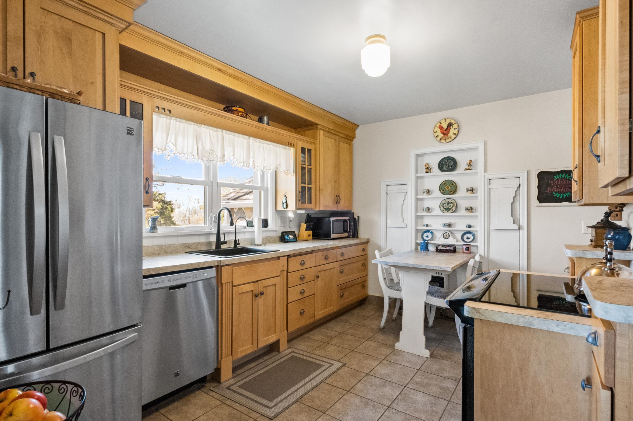 9 Plenty of Kitchen Storage.jpg