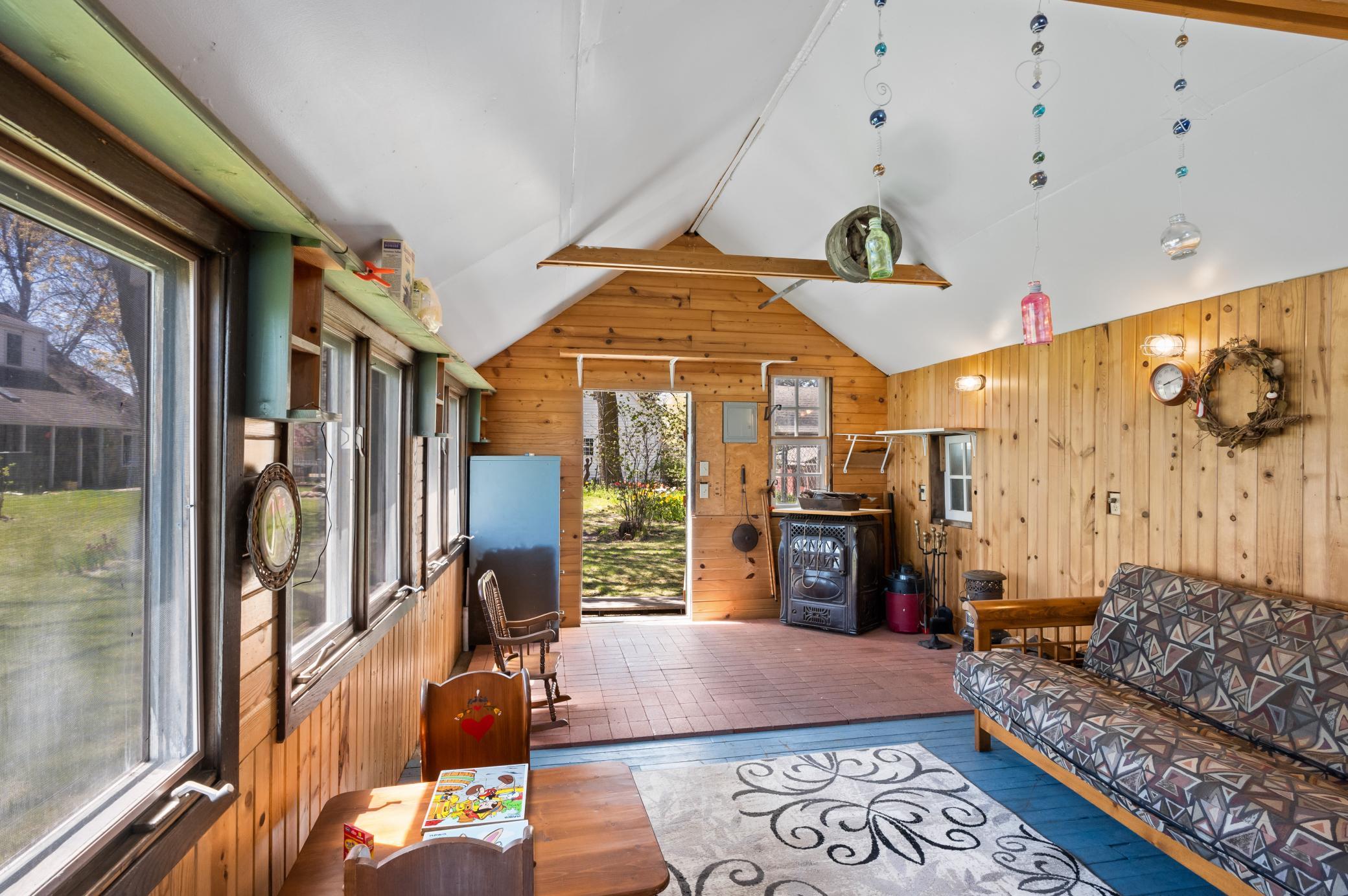32 Bunk house Interior.jpg