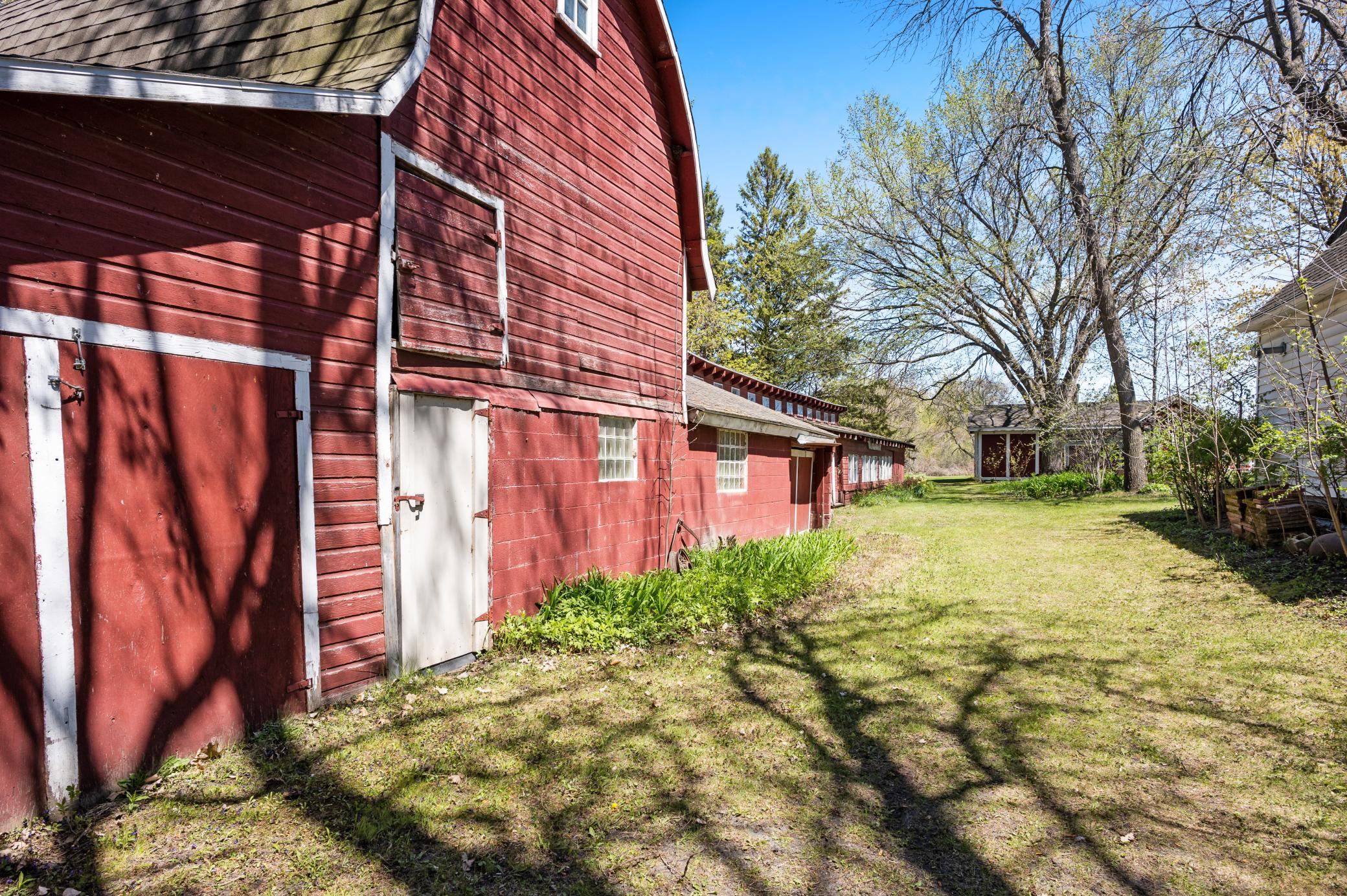 33 Barn.jpg