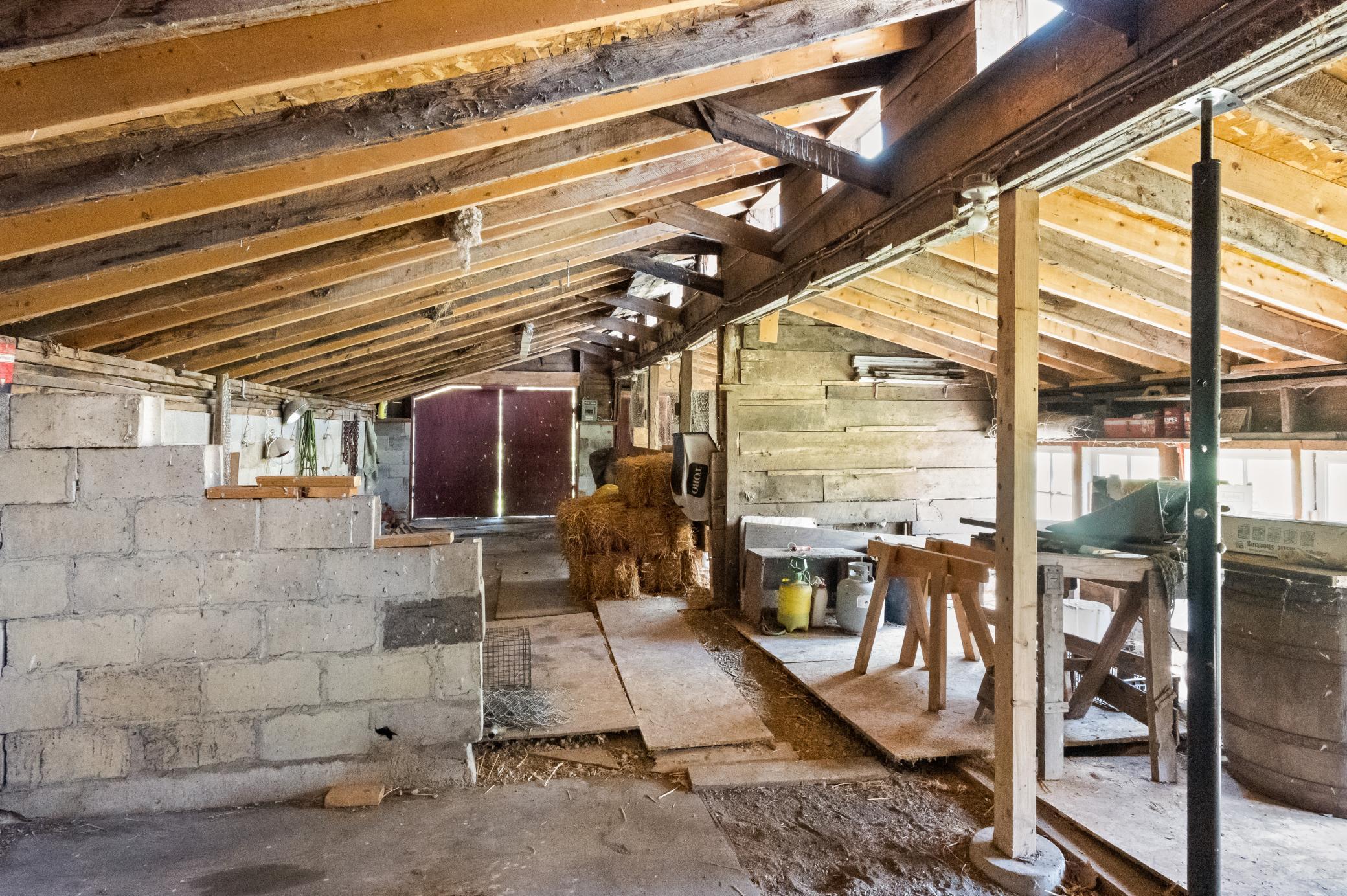 44 Barn Interior.jpg