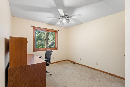 1320 Griffin Avenue, Mahtomedi, MN 55115