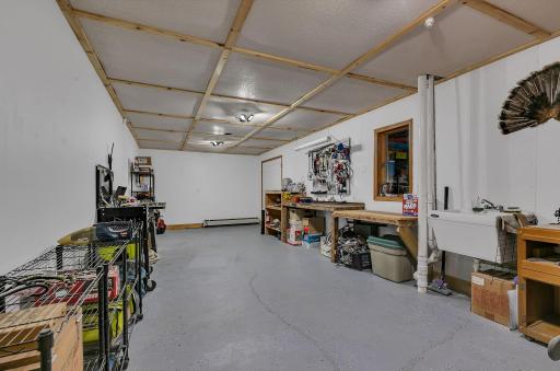 410 Sundown Drive, Avon, MN 56310