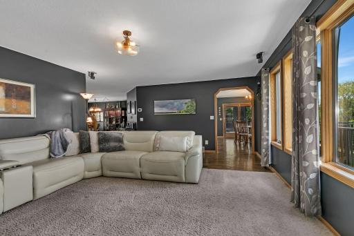 410 Sundown Drive, Avon, MN 56310