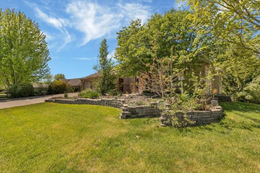 410 Sundown Drive, Avon, MN 56310