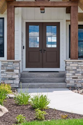 Welcome Home! 2374 Swedish Drive Northeast