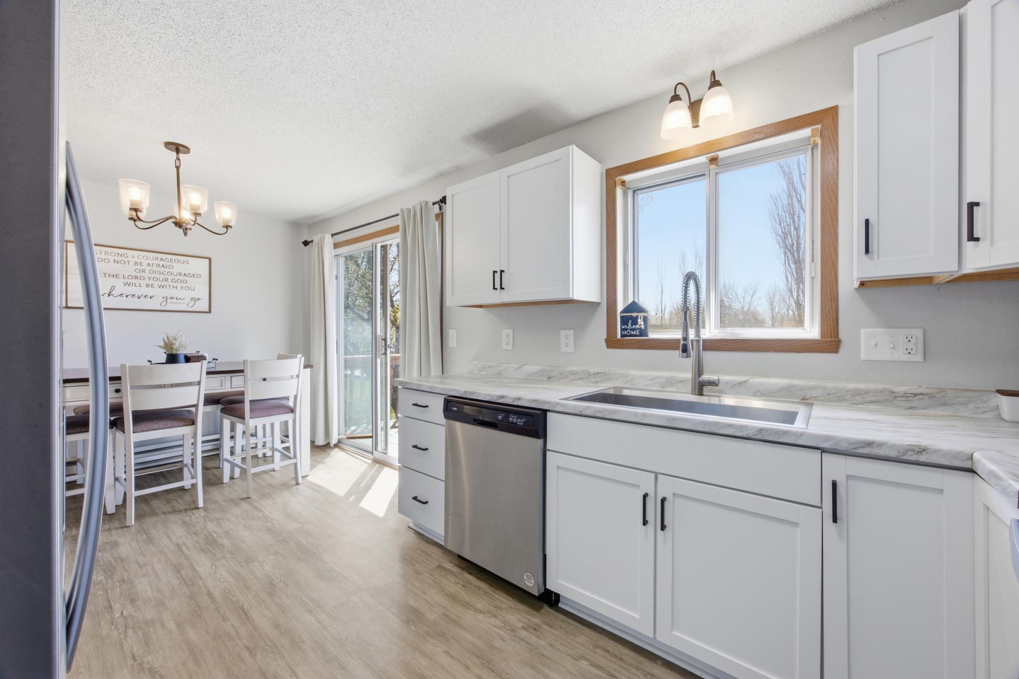 Kitchen / Dining