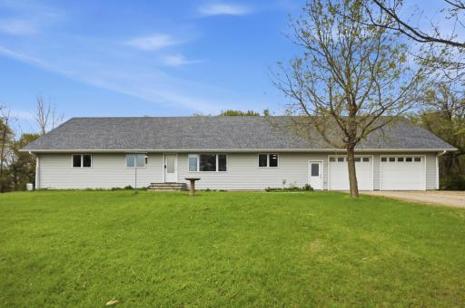 4942 43rd Avenue N, Moorhead, MN 56560