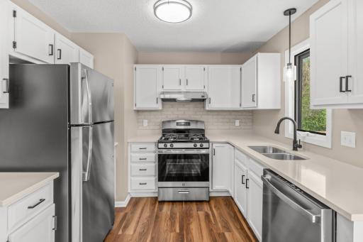 17468 Rustic Hills Drive, Eden Prairie, MN 55346