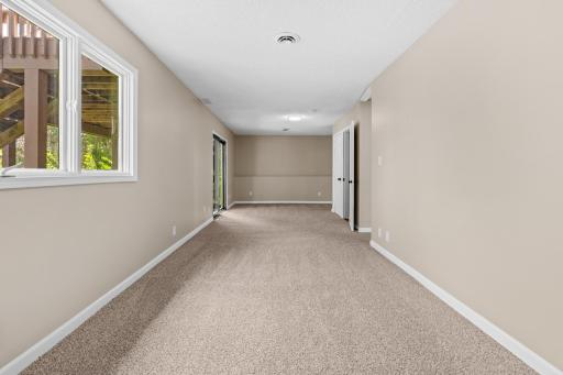 17468 Rustic Hills Drive, Eden Prairie, MN 55346