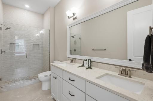 16383 Glory Lane, Eden Prairie, MN 55344
