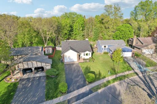 17698 S Shore Lane W, Eden Prairie, MN 55346