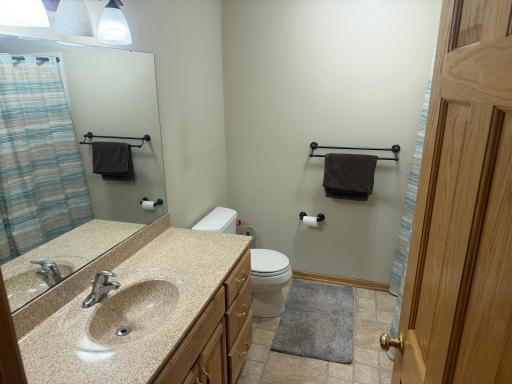 125 Sandstone Drive NW, Eyota, MN 55934