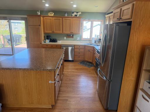 125 Sandstone Drive NW, Eyota, MN 55934