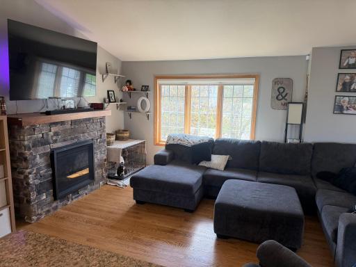 125 Sandstone Drive NW, Eyota, MN 55934