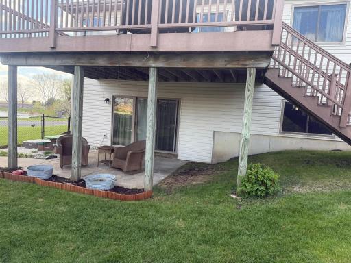 125 Sandstone Drive NW, Eyota, MN 55934