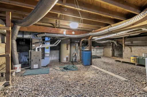 305 Main Avenue N, Braham, MN 55006