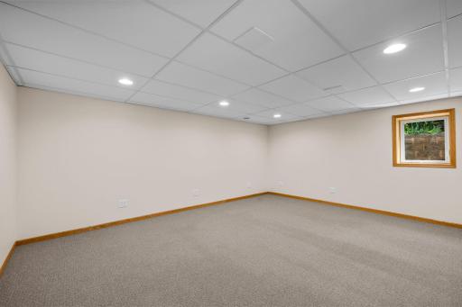 15002 Avocet Street NW, Andover, MN 55304