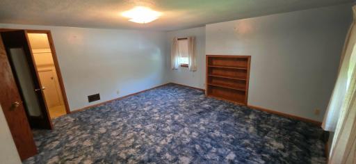 1208 Kent Avenue, Albert Lea, MN 56007