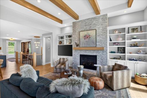 101 Spring Farm Road, North Oaks, MN 55127