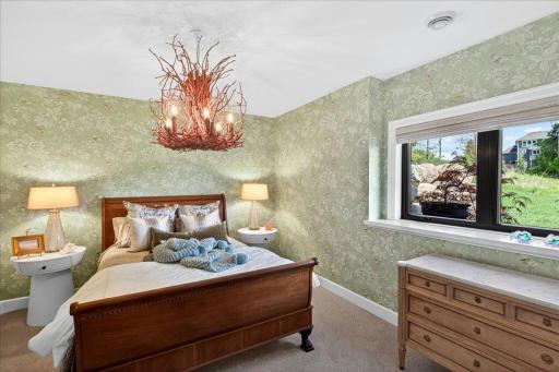 101 Spring Farm Road, North Oaks, MN 55127