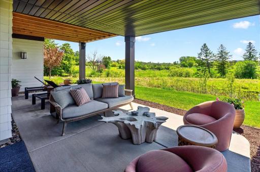 101 Spring Farm Road, North Oaks, MN 55127