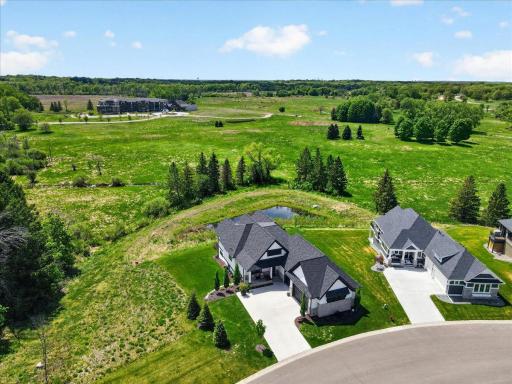 101 Spring Farm Road, North Oaks, MN 55127