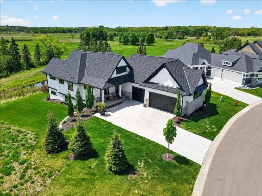 101 Spring Farm Road, North Oaks, MN 55127