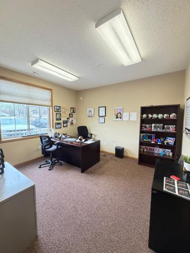 7965 Stone Creek Drive, Chanhassen, MN 55317