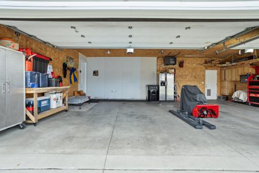 4809 43rd Street S, Fargo, ND 58104