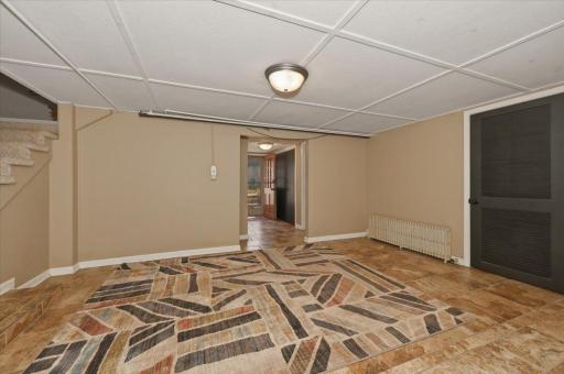 1918 W Kent Road, Duluth, MN 55812