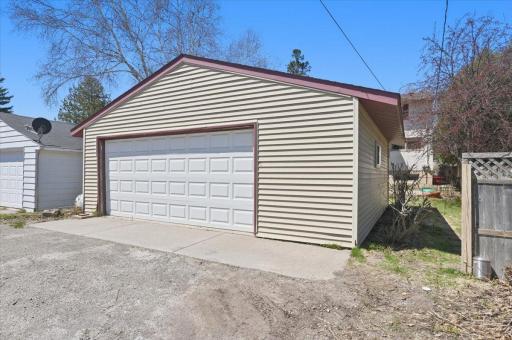 1918 W Kent Road, Duluth, MN 55812