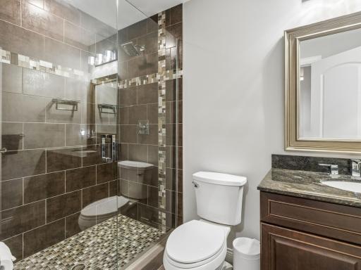 5524 Warden Avenue, Minneapolis, MN 55436