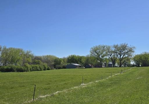 38492 470th Avenue, Windom, MN 56101