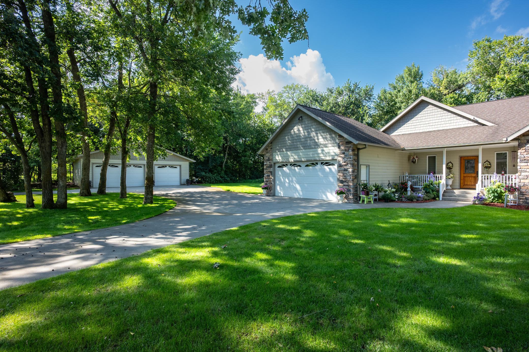 Concrete circle driveway