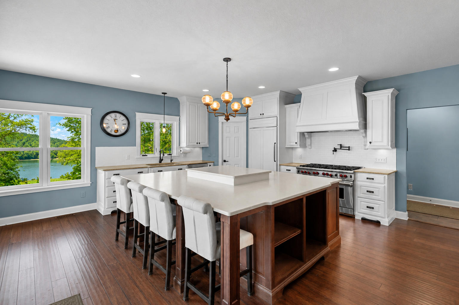 3396 Kings Point Road, Excelsior, MN 55331