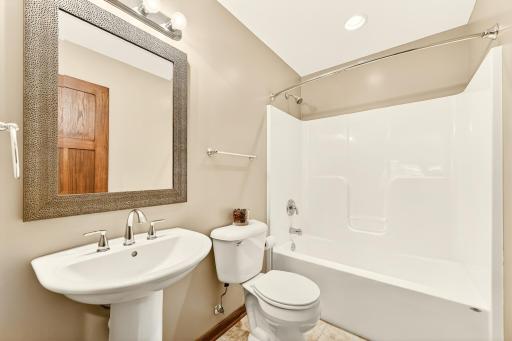 502 Northern Hills Trail, Saint Charles, MN 55972