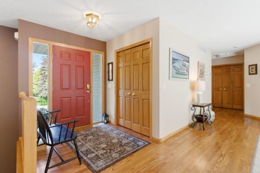 1646 Mayfield Heights Road, Saint Paul, MN 55118