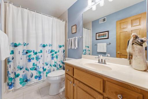 1646 Mayfield Heights Road, Saint Paul, MN 55118