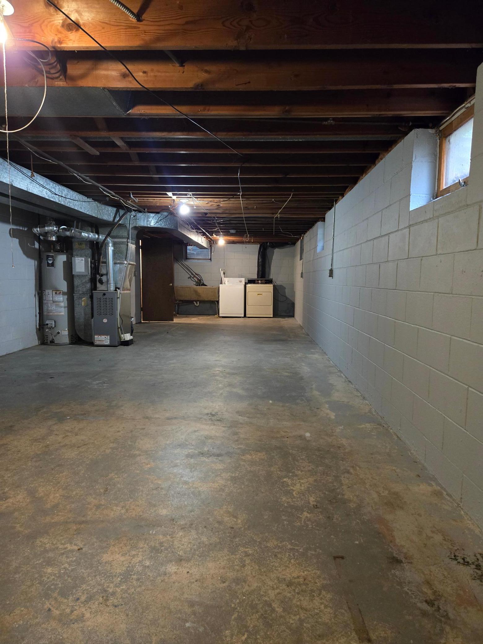 4030 basement.jpg