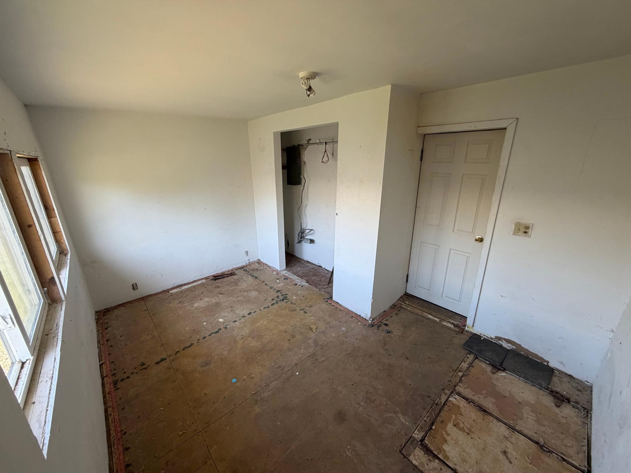 7 primary bedroom 2.jpg