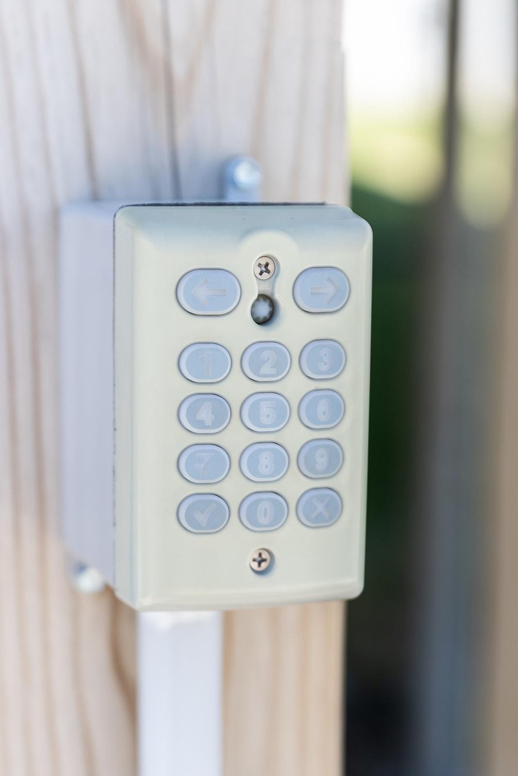 Control panel for the pool cover.