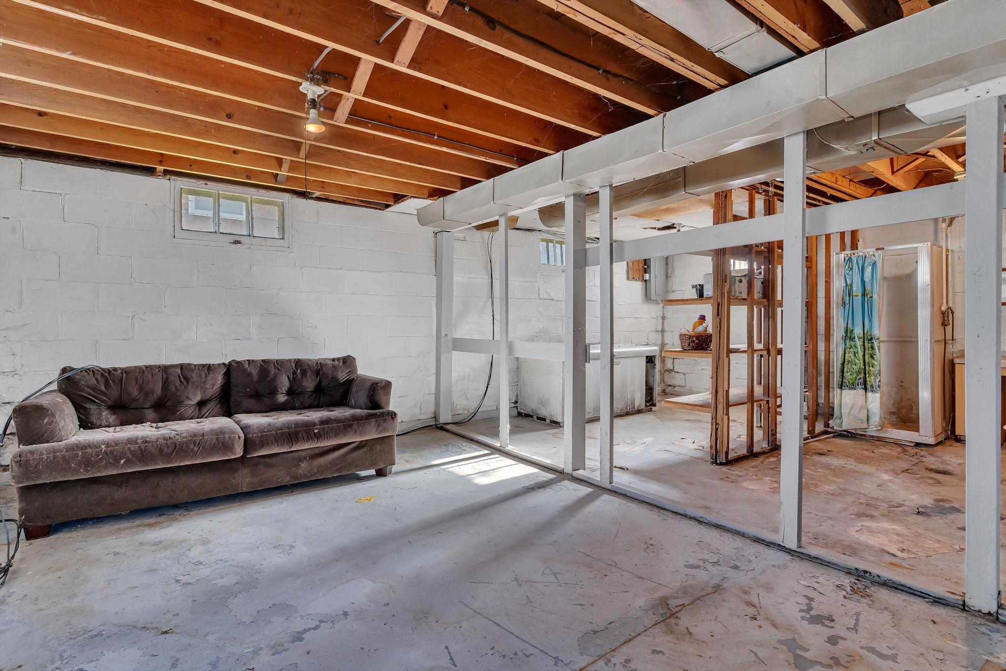 509-Unfinished basement