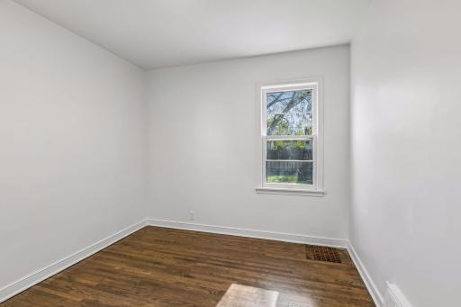 4618 Thomas Avenue N, Minneapolis, MN 55412
