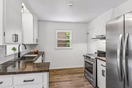 4618 Thomas Avenue N, Minneapolis, MN 55412