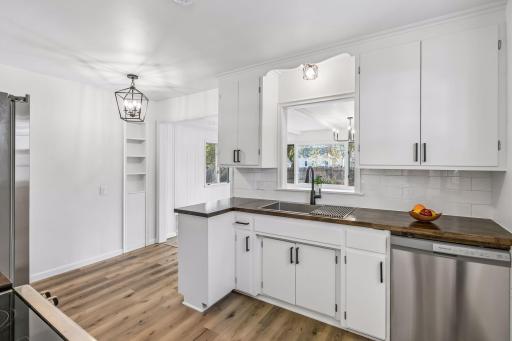 4618 Thomas Avenue N, Minneapolis, MN 55412