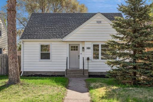 4618 Thomas Avenue N, Minneapolis, MN 55412