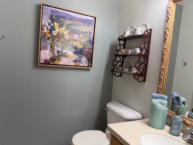 Main floor 3/4 bath