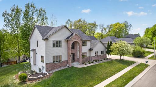 2719 Rocky Creek Lane NE, Rochester, MN 55906