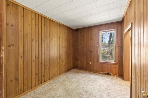 323 4th Street SE, Staples, MN 56479